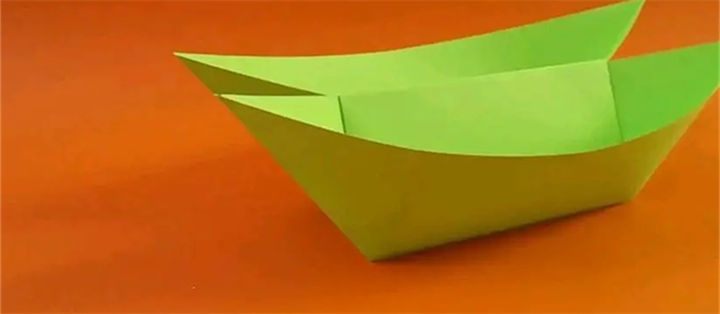 简易折纸工艺：创意手工纸船制作